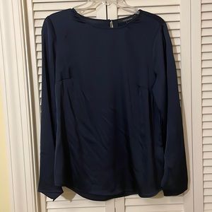 NWOT Women’s Banana Republic Navy Blouse